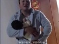 有网友爆料哄娃视频,哄娃神器！网友爆火哄娃视频引热议